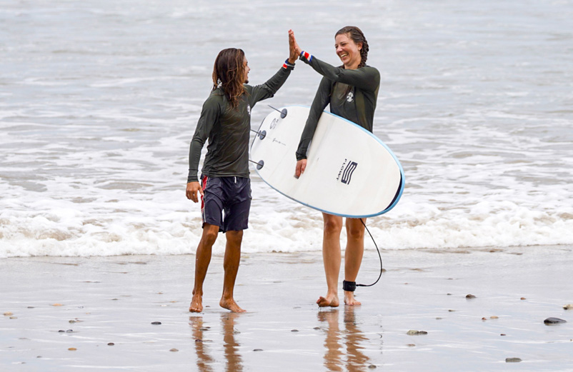Multiple Surf Lessons in Santa Teresa